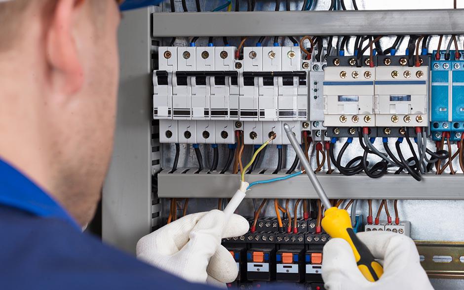 électricien maintenance La Queue-en-Brie